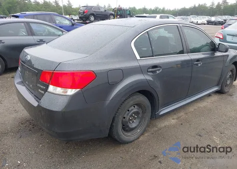 2011 Subaru Legacy 2.5I z USA, uszkodzony, nr VIN 4S3BMBA6XB3232554